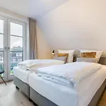 Strandgut 7 *